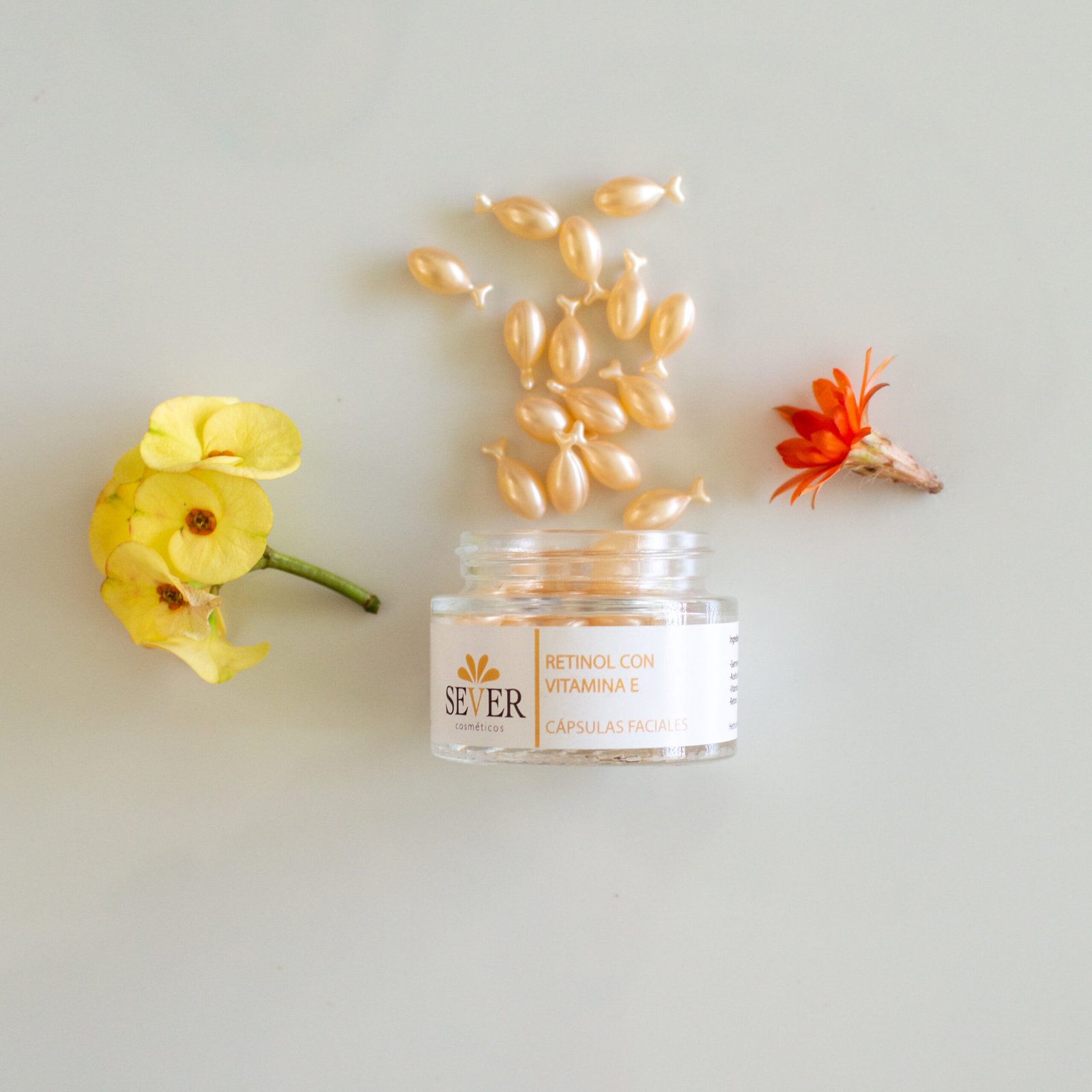 cápsulas faciales de retinol y vitamina e