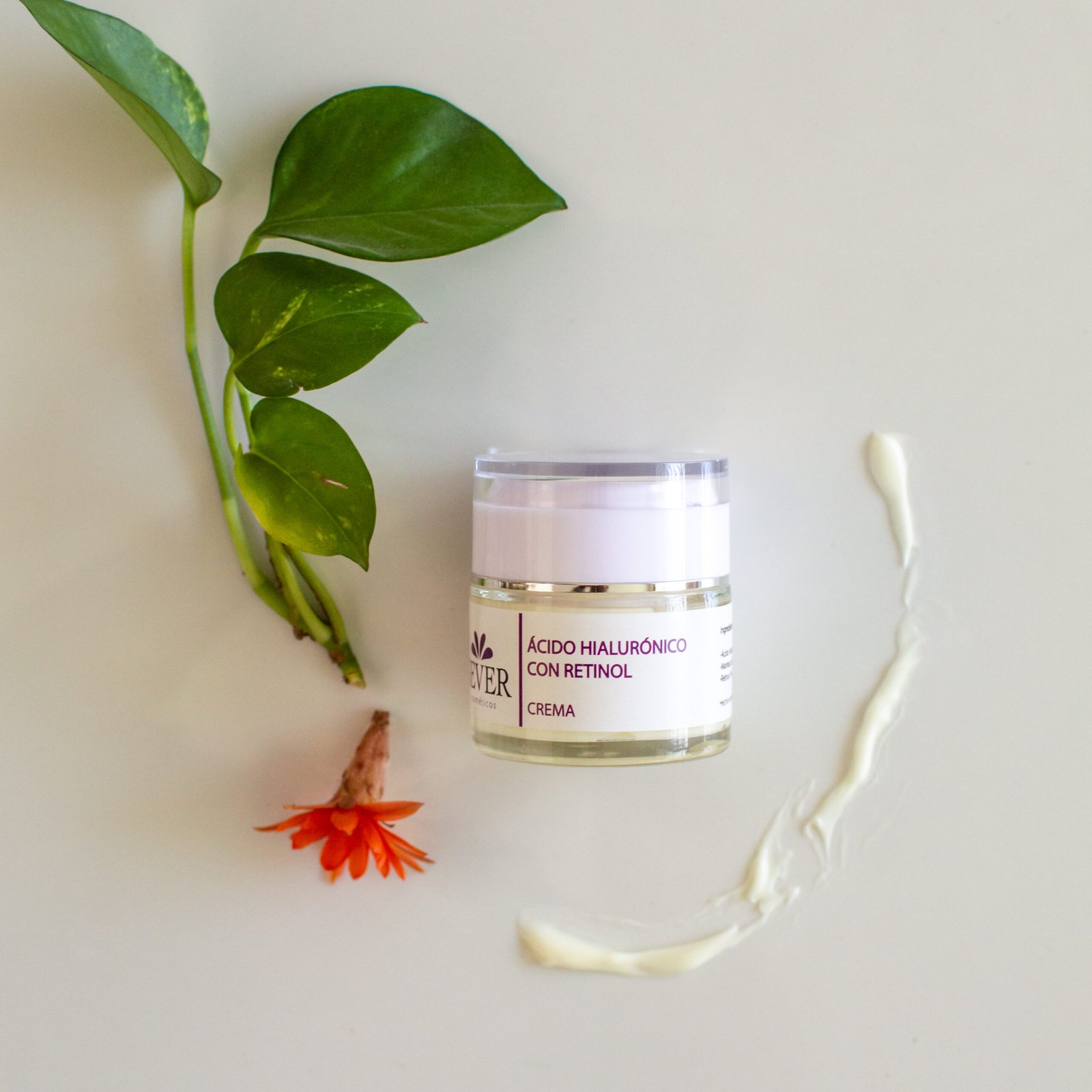 Crema Ácido Hialurónico con Retinol Sever Fco. 50 grs.